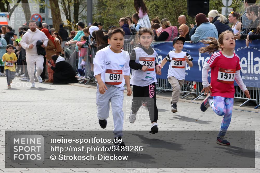 12.04.2026 - 45. Internationalen Wilhelmsburger Insellauf Strokosch-Dieckow http://msf.ph/oto/9489286 12.04.2026 14:09:20 Ziel 12, 911, 741, 1502, 927, 215, 577, 223, 271, 691, 1511, 252, 270, 220, 219 meine-sportfotos.de