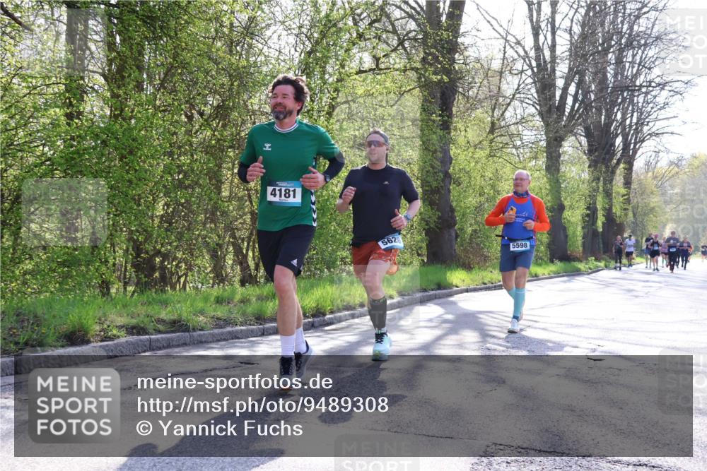 12.04.2026 - 45. Internationalen Wilhelmsburger Insellauf Yannick Fuchs http://msf.ph/oto/9489308 12.04.2026 10:35:17 Laufen 4181, 562, 5598 meine-sportfotos.de