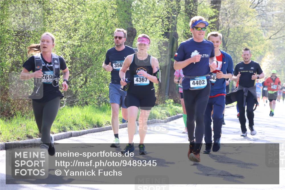 12.04.2026 - 45. Internationalen Wilhelmsburger Insellauf Yannick Fuchs http://msf.ph/oto/9489345 12.04.2026 10:35:27 Laufen 269, 356, 4367, 4402, 543, 3098, 3098 meine-sportfotos.de