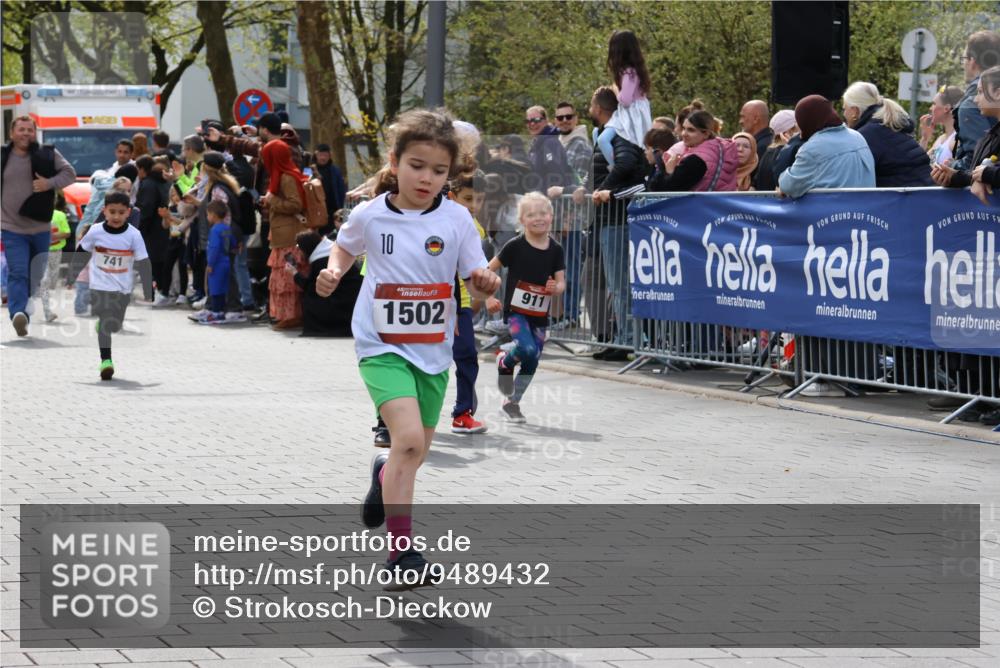 12.04.2026 - 45. Internationalen Wilhelmsburger Insellauf Strokosch-Dieckow http://msf.ph/oto/9489432 12.04.2026 14:09:13 Ziel 191, 1075, 52, 247, 453, 273, 955, 786, 947, 180, 12, 911, 741, 1502, 927, 215, 577, 223, 271 meine-sportfotos.de