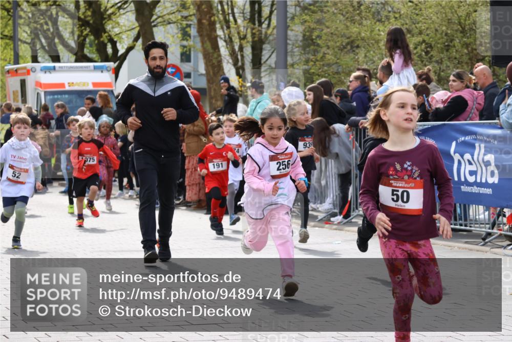 12.04.2026 - 45. Internationalen Wilhelmsburger Insellauf Strokosch-Dieckow http://msf.ph/oto/9489474 12.04.2026 14:09:03 Ziel 762, 281, 928, 953, 614, 235, 50, 256, 214, 939, 274, 191, 1075, 52, 247, 453, 273 meine-sportfotos.de