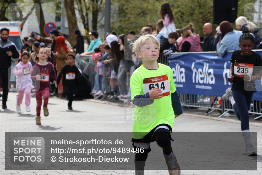 12.04.2026 - 45. Internationalen Wilhelmsburger Insellauf Strokosch-Dieckow http://msf.ph/oto/9489486 12.04.2026 14:09:00 Ziel 91, 254, 1506, 266, 713, 547, 762, 281, 928, 953, 614, 235, 50, 256, 214, 939, 274 meine-sportfotos.de