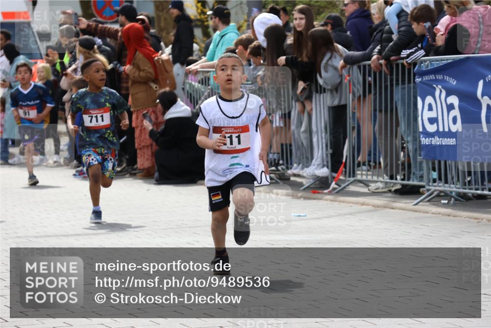 12.04.2026 - 45. Internationalen Wilhelmsburger Insellauf Strokosch-Dieckow http://msf.ph/oto/9489536 12.04.2026 14:08:48 Ziel 774, 919, 754, 211, 711, 530, 91, 254 meine-sportfotos.de