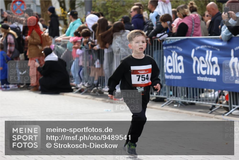 12.04.2026 - 45. Internationalen Wilhelmsburger Insellauf Strokosch-Dieckow http://msf.ph/oto/9489541 12.04.2026 14:08:45 Ziel 232, 749, 967, 774, 919, 754, 211, 711, 530 meine-sportfotos.de