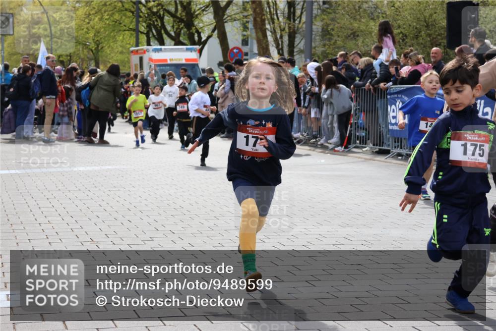 12.04.2026 - 45. Internationalen Wilhelmsburger Insellauf Strokosch-Dieckow http://msf.ph/oto/9489599 12.04.2026 14:08:34 Ziel 1505, 782, 258, 175, 174, 653, 143, 1057, 232, 749, 967 meine-sportfotos.de