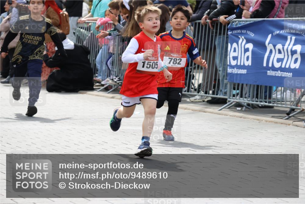 12.04.2026 - 45. Internationalen Wilhelmsburger Insellauf Strokosch-Dieckow http://msf.ph/oto/9489610 12.04.2026 14:08:28 Ziel 58, 26, 716, 1505, 782, 258, 175, 174 meine-sportfotos.de