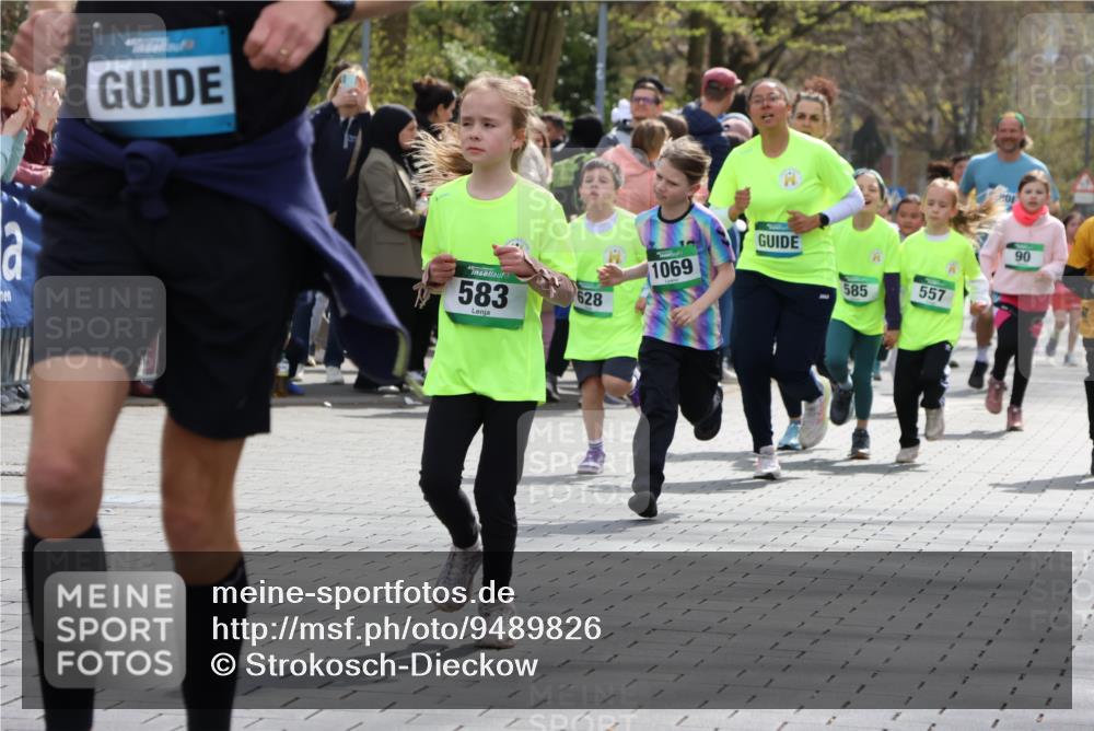 12.04.2026 - 45. Internationalen Wilhelmsburger Insellauf Strokosch-Dieckow http://msf.ph/oto/9489826 12.04.2026 14:35:44 Ziel 118, 322, 525, 77, 549, 1729, 606, 13, 850, 481, 81, 1069, 583 meine-sportfotos.de