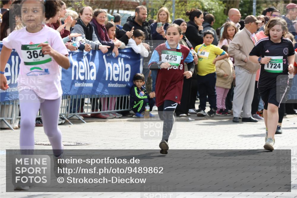 12.04.2026 - 45. Internationalen Wilhelmsburger Insellauf Strokosch-Dieckow http://msf.ph/oto/9489862 12.04.2026 14:35:34 Ziel 334, 514, 594, 680, 851, 515, 432, 513, 442, 603, 364, 425, 813, 674, 1724, 118, 322, 525 meine-sportfotos.de