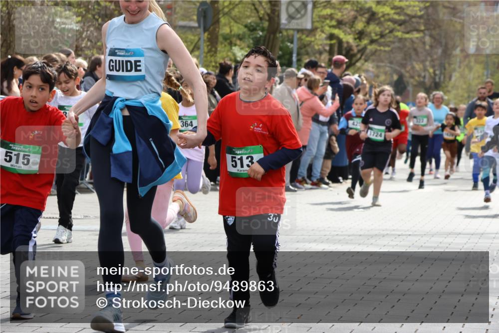12.04.2026 - 45. Internationalen Wilhelmsburger Insellauf Strokosch-Dieckow http://msf.ph/oto/9489863 12.04.2026 14:35:32 Ziel 474, 484, 137, 582, 334, 514, 594, 680, 851, 515, 432, 513, 442, 603, 364, 425, 813, 674, 1724, 118, 322, 525 meine-sportfotos.de