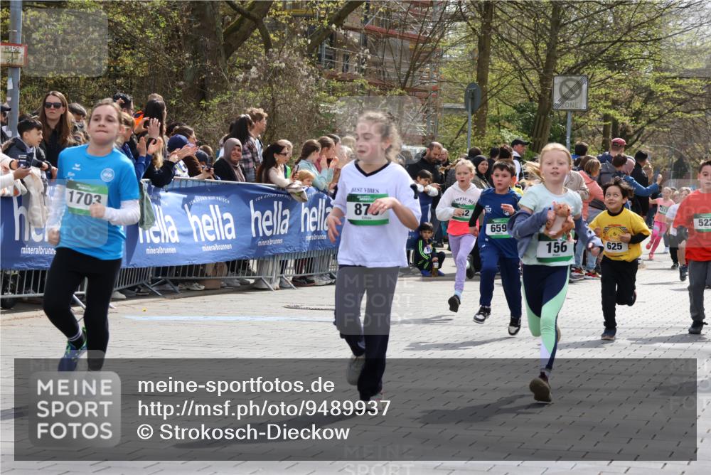12.04.2026 - 45. Internationalen Wilhelmsburger Insellauf Strokosch-Dieckow http://msf.ph/oto/9489937 12.04.2026 14:35:12 Ziel 166, 836, 869, 415, 1707, 846, 842, 1703, 156, 659, 873, 142, 522, 1009, 419, 80 meine-sportfotos.de