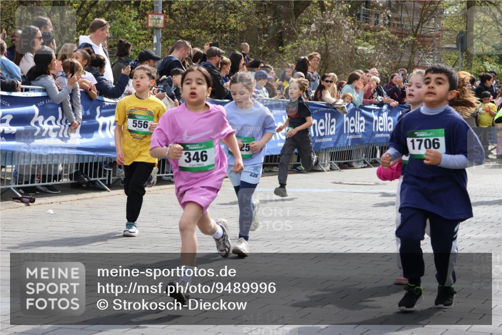 12.04.2026 - 45. Internationalen Wilhelmsburger Insellauf Strokosch-Dieckow http://msf.ph/oto/9489996 12.04.2026 14:34:55 Ziel 519, 999, 622, 471, 356, 47, 1021, 485, 489, 1016, 122, 476, 472, 575, 287, 326, 464, 1706, 346, 1726, 556, 840, 864, 288, 1725, 550, 527, 1721, 616, 816 meine-sportfotos.de