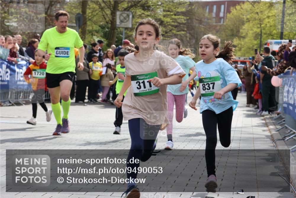 12.04.2026 - 45. Internationalen Wilhelmsburger Insellauf Strokosch-Dieckow http://msf.ph/oto/9490053 12.04.2026 14:34:40 Ziel 443, 291, 144, 995, 590, 436, 110, 524, 660, 843, 815, 423, 16, 837, 311, 589, 808, 1720, 538, 40, 303 meine-sportfotos.de