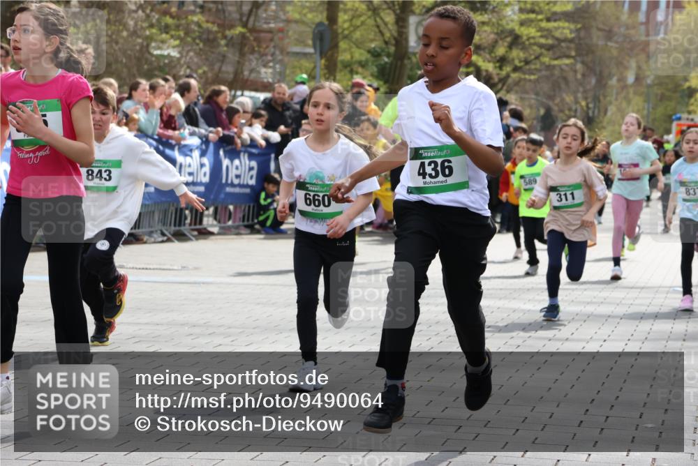 12.04.2026 - 45. Internationalen Wilhelmsburger Insellauf Strokosch-Dieckow http://msf.ph/oto/9490064 12.04.2026 14:34:38 Ziel 146, 841, 1076, 1711, 443, 291, 144, 995, 590, 436, 110, 524, 660, 843, 815, 423, 16, 837, 311, 589, 808, 1720 meine-sportfotos.de
