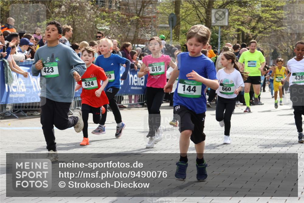 12.04.2026 - 45. Internationalen Wilhelmsburger Insellauf Strokosch-Dieckow http://msf.ph/oto/9490076 12.04.2026 14:34:37 Ziel 27, 332, 305, 853, 28, 146, 841, 1076, 1711, 443, 291, 144, 995, 590, 436, 110, 524, 660, 843, 815, 423, 16, 837, 311, 589, 808, 1720 meine-sportfotos.de