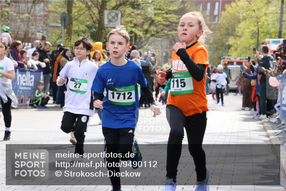 12.04.2026 - 45. Internationalen Wilhelmsburger Insellauf Strokosch-Dieckow http://msf.ph/oto/9490112 12.04.2026 14:34:29 Ziel 160, 483, 839, 1713, 1723, 1730, 115, 1026, 1712, 809, 27, 332, 305, 853, 28, 146, 841, 1076, 1711, 443 meine-sportfotos.de