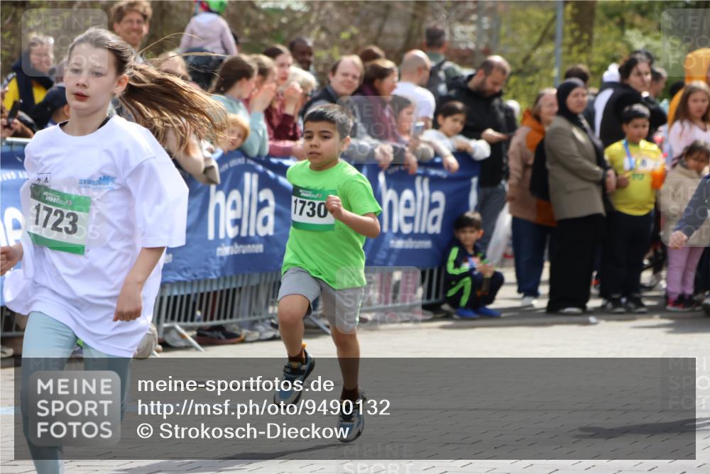 12.04.2026 - 45. Internationalen Wilhelmsburger Insellauf Strokosch-Dieckow http://msf.ph/oto/9490132 12.04.2026 14:34:25 Ziel 32, 33, 104, 314, 1718, 160, 483, 839, 1713, 1723, 1730, 115, 1026, 1712, 809, 27, 332, 305, 853, 28 meine-sportfotos.de