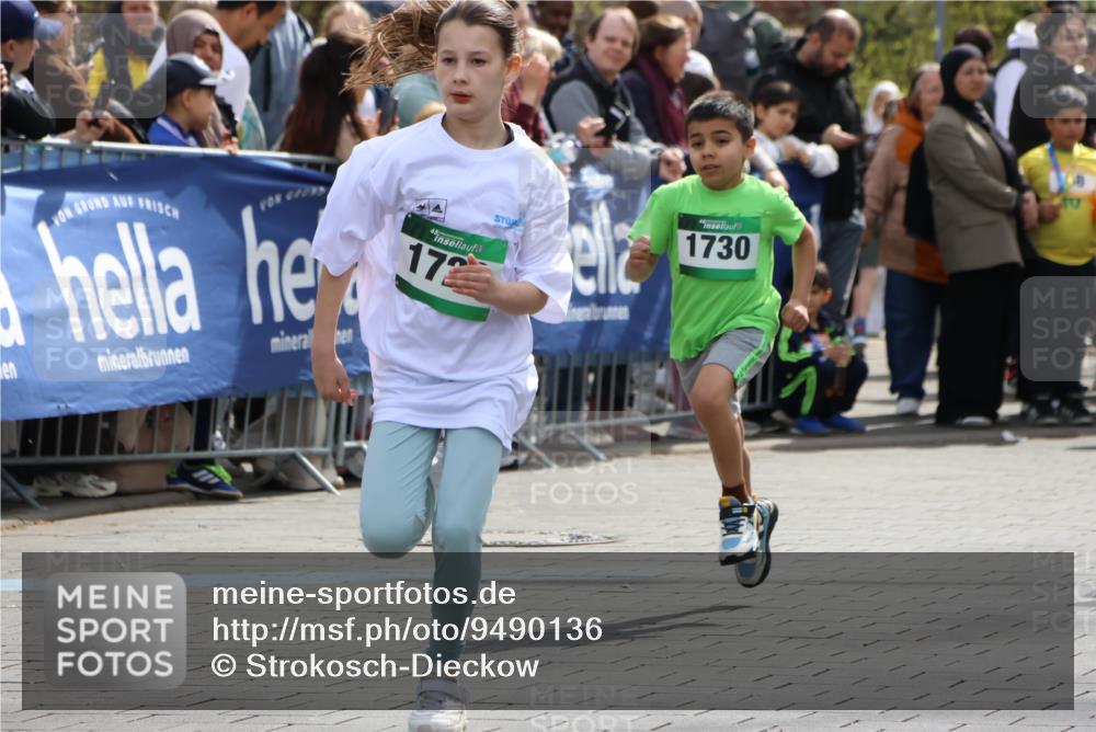 12.04.2026 - 45. Internationalen Wilhelmsburger Insellauf Strokosch-Dieckow http://msf.ph/oto/9490136 12.04.2026 14:34:25 Ziel 32, 33, 104, 314, 1718, 160, 483, 839, 1713, 1723, 1730, 115, 1026, 1712, 809, 27, 332, 305, 853, 28 meine-sportfotos.de