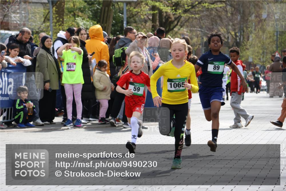 12.04.2026 - 45. Internationalen Wilhelmsburger Insellauf Strokosch-Dieckow http://msf.ph/oto/9490230 12.04.2026 14:34:00 Ziel 669, 290, 120, 1065, 89, 5, 59 meine-sportfotos.de