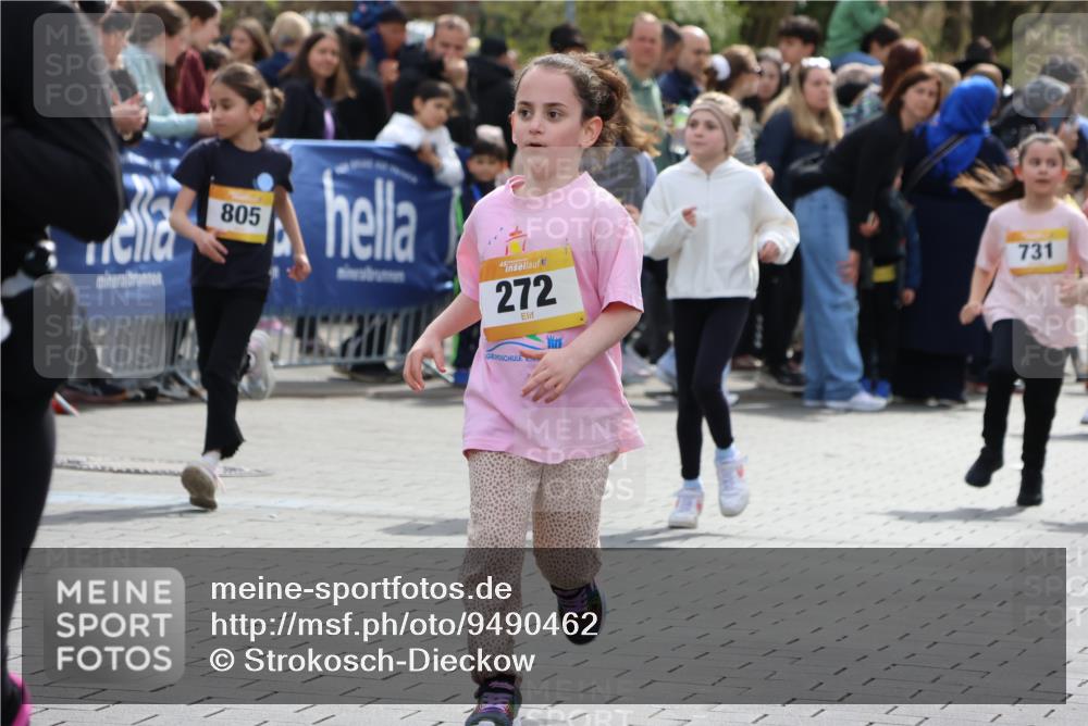 12.04.2026 - 45. Internationalen Wilhelmsburger Insellauf Strokosch-Dieckow http://msf.ph/oto/9490462 12.04.2026 14:22:11 Ziel 794, 1615, 289, 668, 926, 981, 1620, 414, 805, 272, 124, 731, 739 meine-sportfotos.de