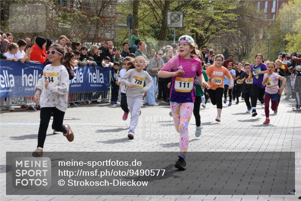 12.04.2026 - 45. Internationalen Wilhelmsburger Insellauf Strokosch-Dieckow http://msf.ph/oto/9490577 12.04.2026 14:21:41 Ziel 117, 558, 267, 657, 698, 678, 279, 960, 838, 234, 111, 66, 136, 729, 769, 646, 159, 1622, 317, 283, 134, 316, 792, 763 meine-sportfotos.de