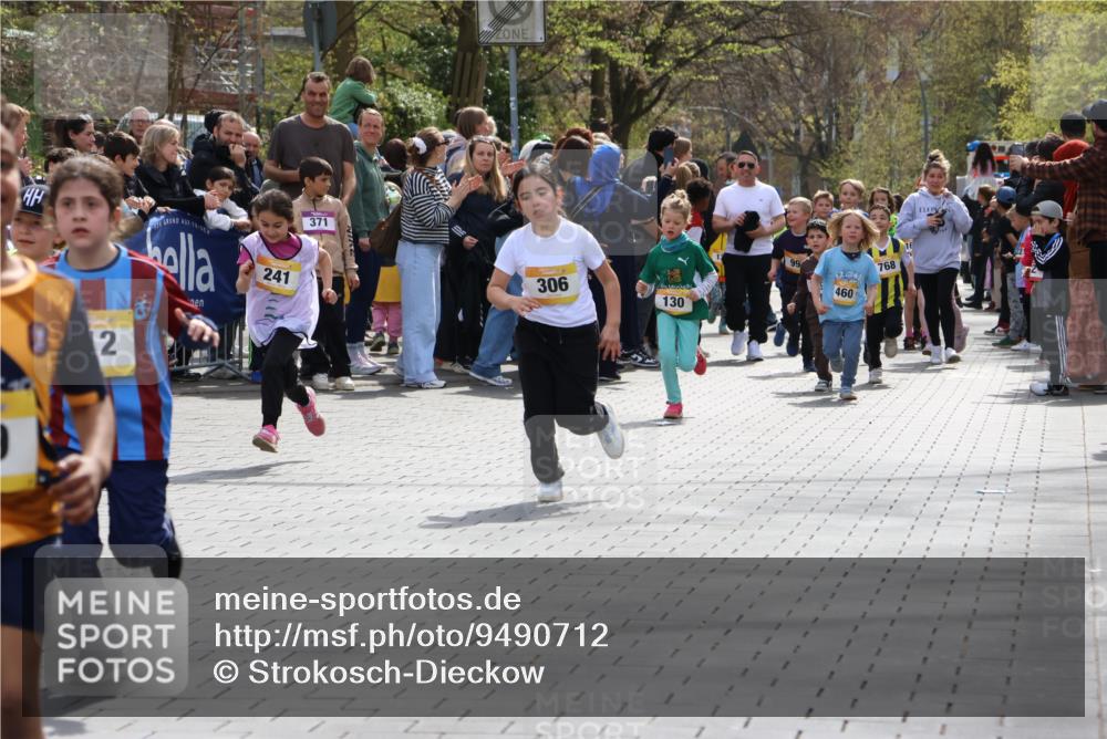 12.04.2026 - 45. Internationalen Wilhelmsburger Insellauf Strokosch-Dieckow http://msf.ph/oto/9490712 12.04.2026 14:21:04 Ziel 756, 1603, 162, 280, 149, 634, 812, 618, 241, 306, 1001, 130, 126, 460 meine-sportfotos.de
