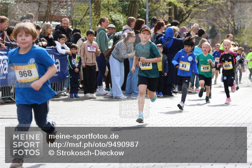 12.04.2026 - 45. Internationalen Wilhelmsburger Insellauf Strokosch-Dieckow http://msf.ph/oto/9490987 12.04.2026 14:19:55 Ziel 96, 579, 740, 943, 793, 845, 682, 413, 982, 155, 621, 1602, 478, 83, 968, 465, 631, 1621 meine-sportfotos.de