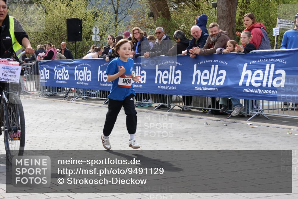 12.04.2026 - 45. Internationalen Wilhelmsburger Insellauf Strokosch-Dieckow http://msf.ph/oto/9491129 12.04.2026 14:13:09 Ziel 965 meine-sportfotos.de