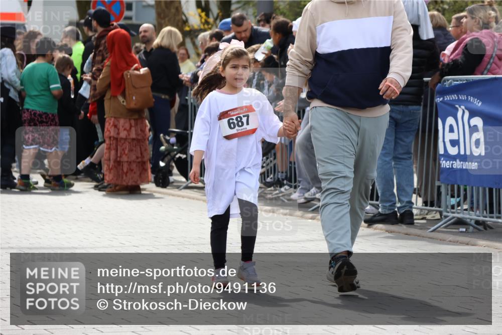 12.04.2026 - 45. Internationalen Wilhelmsburger Insellauf Strokosch-Dieckow http://msf.ph/oto/9491136 12.04.2026 14:12:19 Ziel  meine-sportfotos.de