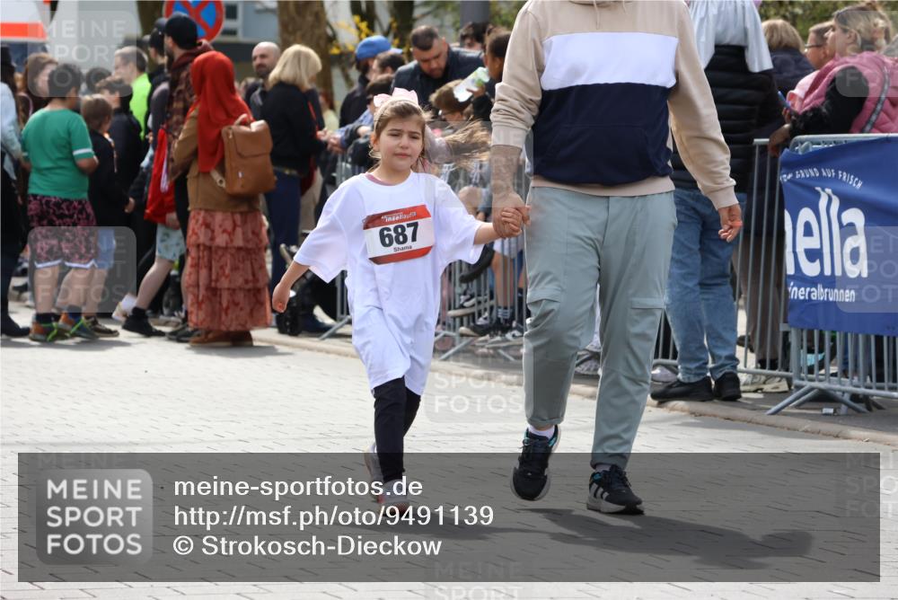 12.04.2026 - 45. Internationalen Wilhelmsburger Insellauf Strokosch-Dieckow http://msf.ph/oto/9491139 12.04.2026 14:12:19 Ziel  meine-sportfotos.de