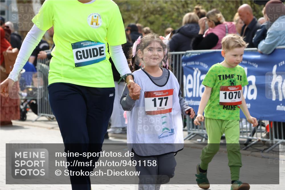 12.04.2026 - 45. Internationalen Wilhelmsburger Insellauf Strokosch-Dieckow http://msf.ph/oto/9491158 12.04.2026 14:11:43 Ziel 1528, 213, 177, 1070 meine-sportfotos.de