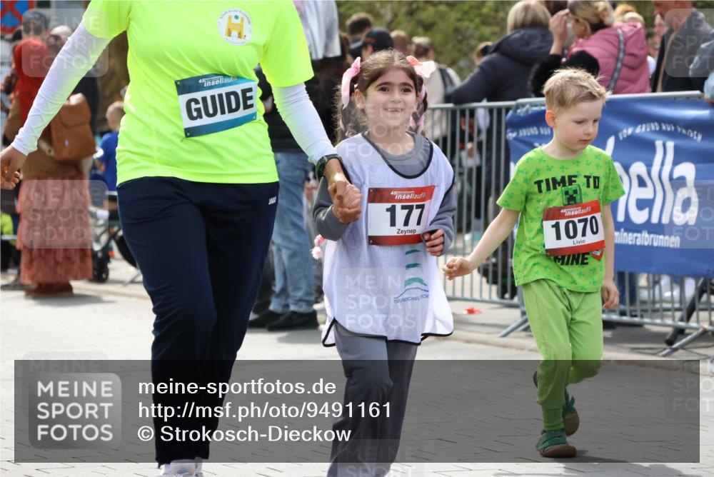 12.04.2026 - 45. Internationalen Wilhelmsburger Insellauf Strokosch-Dieckow http://msf.ph/oto/9491161 12.04.2026 14:11:43 Ziel 1528, 213, 177, 1070 meine-sportfotos.de