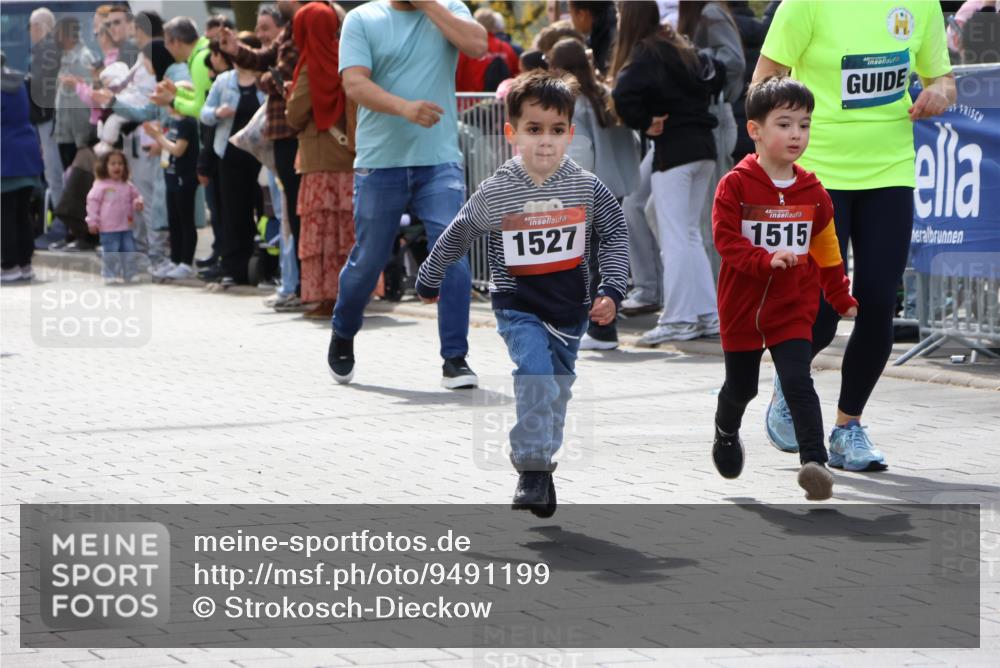 12.04.2026 - 45. Internationalen Wilhelmsburger Insellauf Strokosch-Dieckow http://msf.ph/oto/9491199 12.04.2026 14:11:19 Ziel 718, 962, 702, 655, 783, 773, 1527, 1515 meine-sportfotos.de