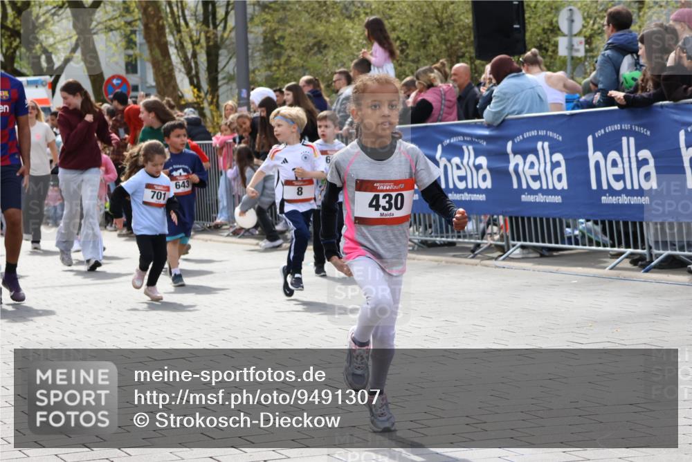 12.04.2026 - 45. Internationalen Wilhelmsburger Insellauf Strokosch-Dieckow http://msf.ph/oto/9491307 12.04.2026 14:10:43 Ziel 553, 204, 705, 645, 910, 613, 789, 202, 709, 195, 912, 188, 430, 210, 701, 699, 703, 54, 147, 112 meine-sportfotos.de