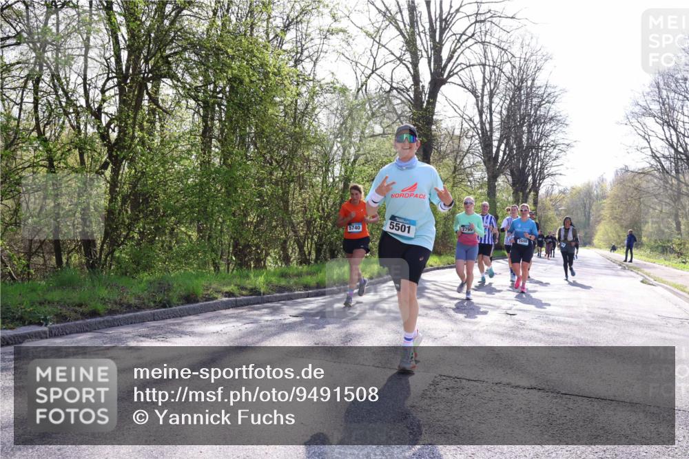 12.04.2026 - 45. Internationalen Wilhelmsburger Insellauf Yannick Fuchs http://msf.ph/oto/9491508 12.04.2026 10:41:56 Laufen 5740, 2795, 5501, 2600 meine-sportfotos.de