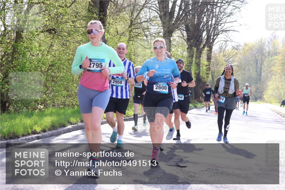 12.04.2026 - 45. Internationalen Wilhelmsburger Insellauf Yannick Fuchs http://msf.ph/oto/9491513 12.04.2026 10:41:57 Laufen 2795, 2958, 4338, 2600, 14, 750 meine-sportfotos.de