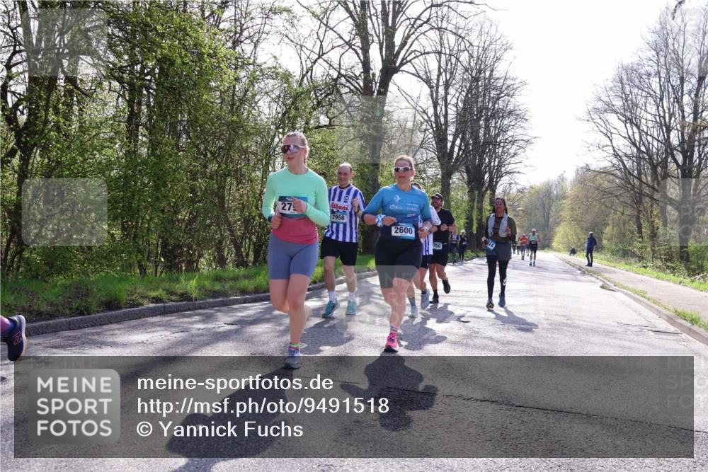 12.04.2026 - 45. Internationalen Wilhelmsburger Insellauf Yannick Fuchs http://msf.ph/oto/9491518 12.04.2026 10:41:58 Laufen 279, 2958, 2600, 750 meine-sportfotos.de