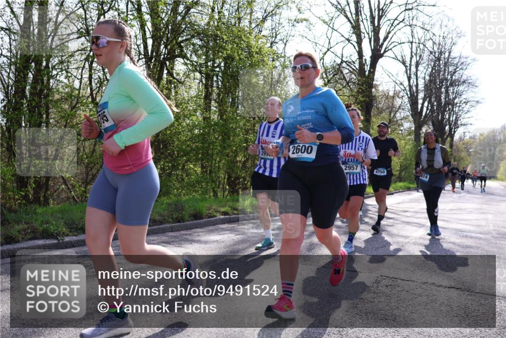 12.04.2026 - 45. Internationalen Wilhelmsburger Insellauf Yannick Fuchs http://msf.ph/oto/9491524 12.04.2026 10:41:59 Laufen 195, 2600, 295, 2957, 4750, 614 meine-sportfotos.de