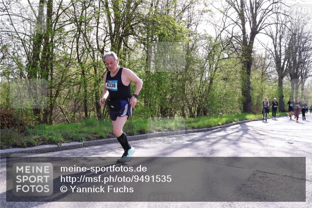 12.04.2026 - 45. Internationalen Wilhelmsburger Insellauf Yannick Fuchs http://msf.ph/oto/9491535 12.04.2026 10:42:01 Laufen 4338 meine-sportfotos.de