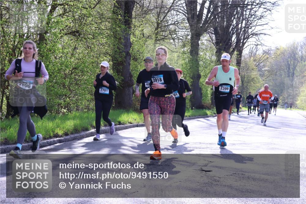 12.04.2026 - 45. Internationalen Wilhelmsburger Insellauf Yannick Fuchs http://msf.ph/oto/9491550 12.04.2026 10:42:05 Laufen 48, 2606, 2701, 3918, 2399, 5006 meine-sportfotos.de