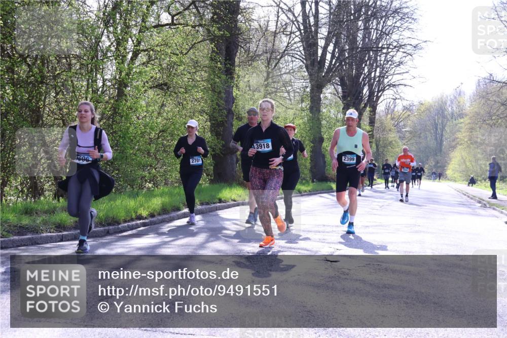 12.04.2026 - 45. Internationalen Wilhelmsburger Insellauf Yannick Fuchs http://msf.ph/oto/9491551 12.04.2026 10:42:05 Laufen 2606, 2701, 3918, 2399, 5006 meine-sportfotos.de
