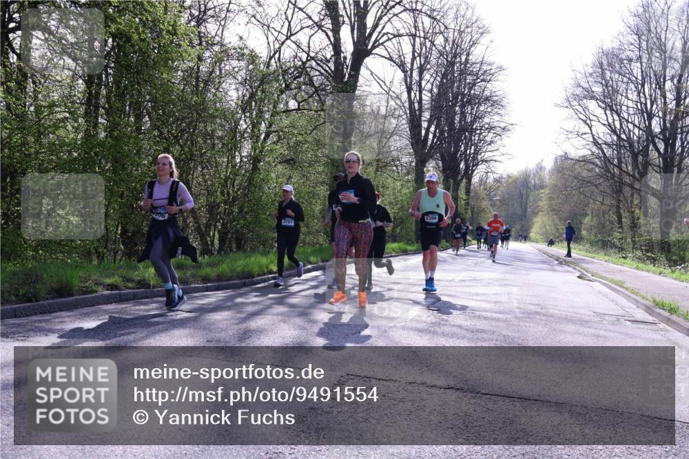 12.04.2026 - 45. Internationalen Wilhelmsburger Insellauf Yannick Fuchs http://msf.ph/oto/9491554 12.04.2026 10:42:06 Laufen 2701, 2399 meine-sportfotos.de