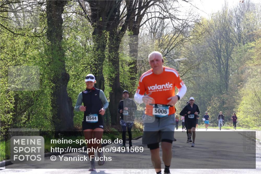 12.04.2026 - 45. Internationalen Wilhelmsburger Insellauf Yannick Fuchs http://msf.ph/oto/9491569 12.04.2026 10:42:09 Laufen 5544, 4008, 5006, 5618 meine-sportfotos.de
