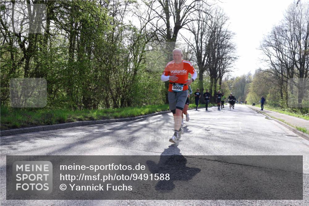 12.04.2026 - 45. Internationalen Wilhelmsburger Insellauf Yannick Fuchs http://msf.ph/oto/9491588 12.04.2026 10:42:12 Laufen 5006 meine-sportfotos.de