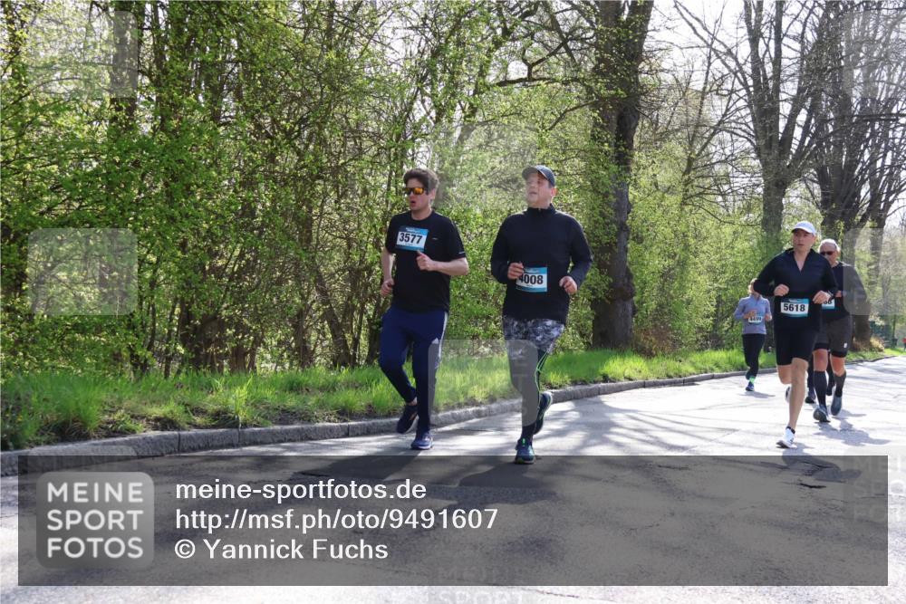 12.04.2026 - 45. Internationalen Wilhelmsburger Insellauf Yannick Fuchs http://msf.ph/oto/9491607 12.04.2026 10:42:16 Laufen 3577, 4008, 4499, 5618 meine-sportfotos.de