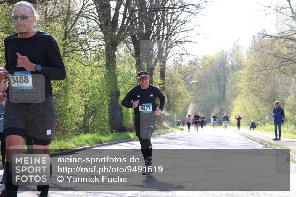 12.04.2026 - 45. Internationalen Wilhelmsburger Insellauf Yannick Fuchs http://msf.ph/oto/9491619 12.04.2026 10:42:19 Laufen 09, 3488, 4277 meine-sportfotos.de