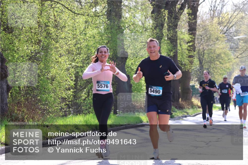 12.04.2026 - 45. Internationalen Wilhelmsburger Insellauf Yannick Fuchs http://msf.ph/oto/9491643 12.04.2026 10:42:34 Laufen 5576, 5490, 2368, 4389 meine-sportfotos.de