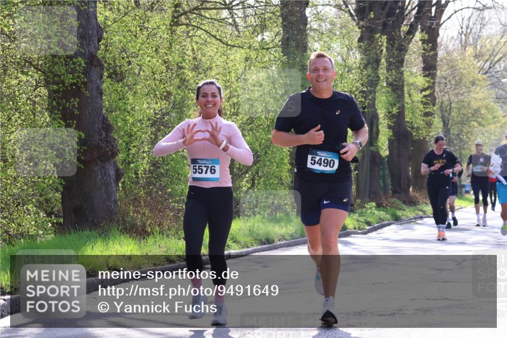 12.04.2026 - 45. Internationalen Wilhelmsburger Insellauf Yannick Fuchs http://msf.ph/oto/9491649 12.04.2026 10:42:35 Laufen 5576, 5490, 23689 meine-sportfotos.de