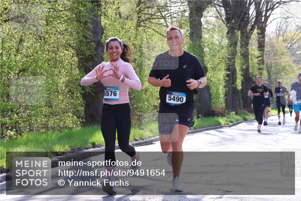 12.04.2026 - 45. Internationalen Wilhelmsburger Insellauf Yannick Fuchs http://msf.ph/oto/9491654 12.04.2026 10:42:35 Laufen 5576, 5490 meine-sportfotos.de