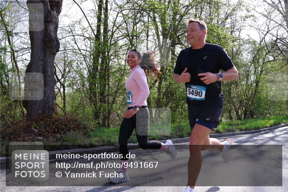 12.04.2026 - 45. Internationalen Wilhelmsburger Insellauf Yannick Fuchs http://msf.ph/oto/9491667 12.04.2026 10:42:38 Laufen 76, 5490 meine-sportfotos.de