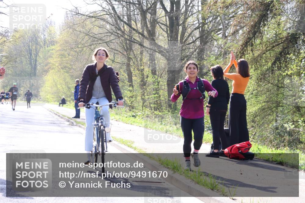 12.04.2026 - 45. Internationalen Wilhelmsburger Insellauf Yannick Fuchs http://msf.ph/oto/9491670 12.04.2026 10:42:41 Laufen  meine-sportfotos.de
